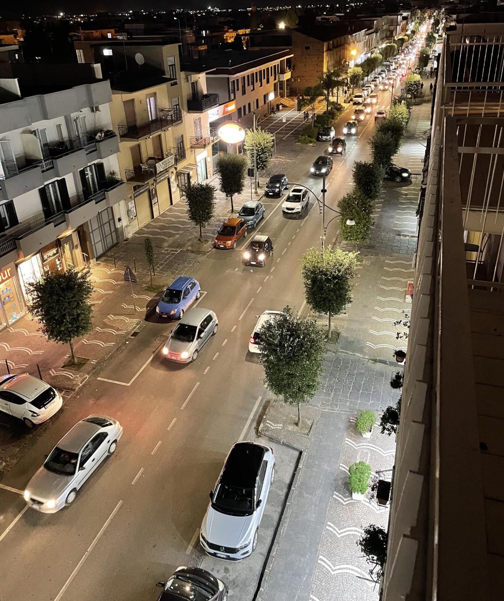 B&B L'Attico E La Ballata Brusciano Kültér fotó