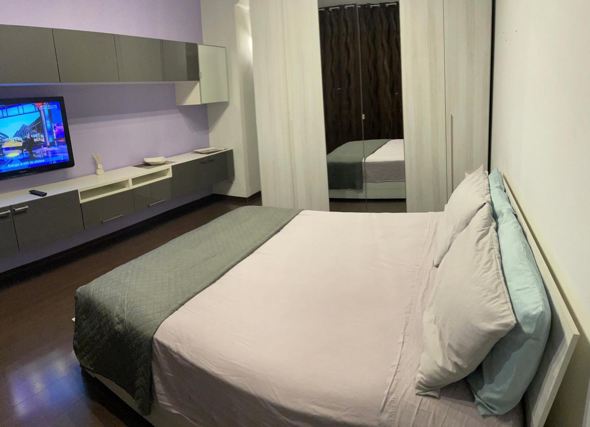 B&B L'Attico E La Ballata Brusciano Kültér fotó
